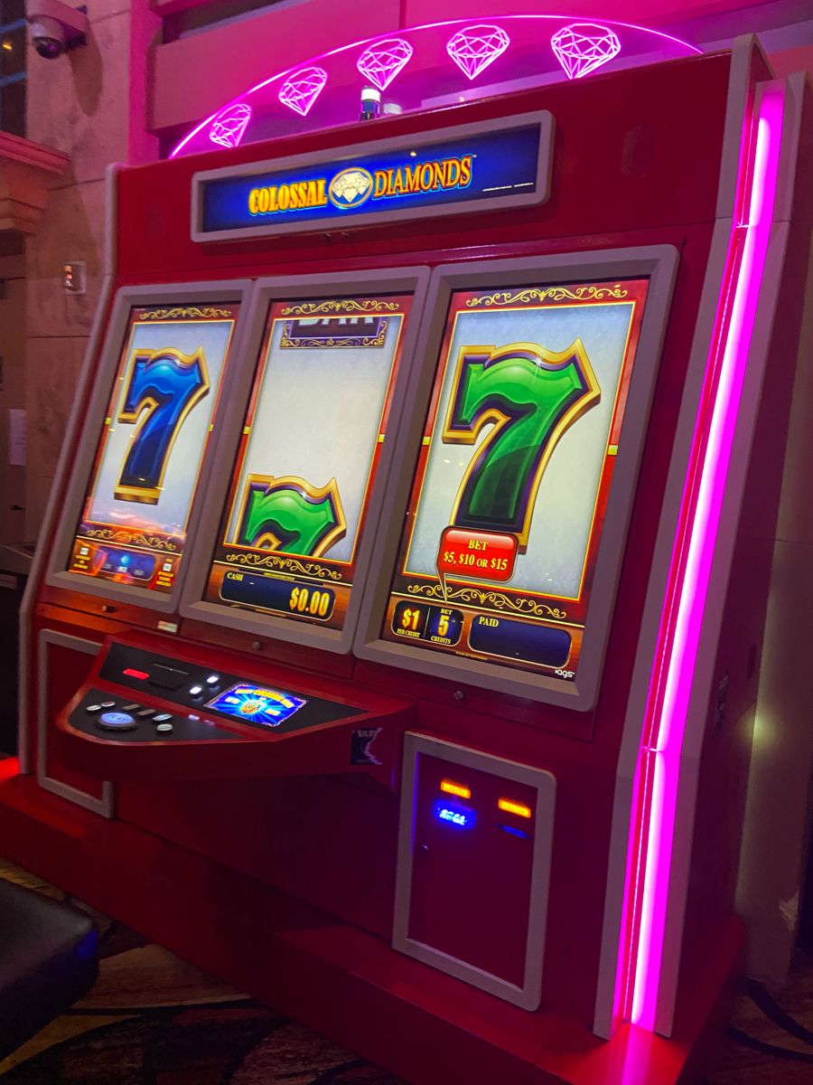 Infinity Slots کیسینو میں سلاٹ کھیلنا شروع کریں۔